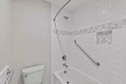 Bath - 209 Mcnaughton Ct, Garner, NC 27529 photo 6 of 6