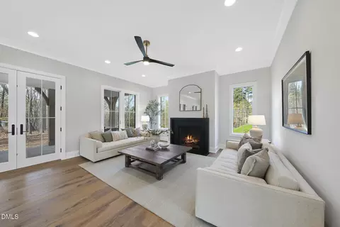 Living - 3412 Makers Cir, Raleigh, NC 27612 photo 5 of 8
