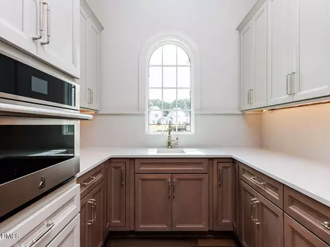Kitchen - 3412 Makers Cir, Raleigh, NC 27612 photo 11 of 13