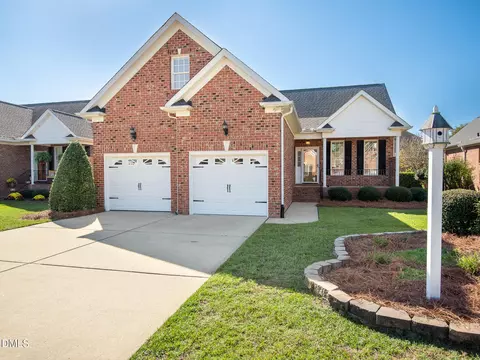 638 E Lakota Dr, Fuquay Varina, NC 27526