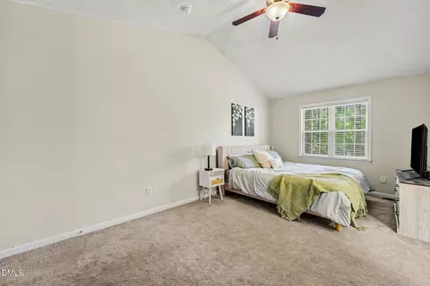 Bedroom - 6100 Willow Crest Ln, Willow Spring, NC 27592 photo 2 of 7