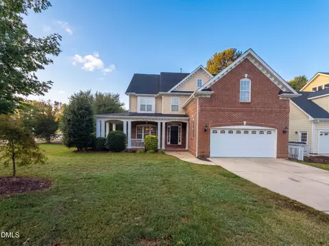 101 Gillyweed Ct, Holly Springs, NC 27540