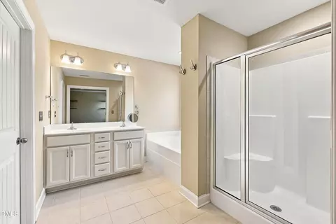 Bath - 113 Thimble Way, Garner, NC 27529 photo 3 of 5