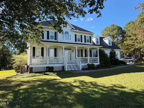 6704 Wavcott Dr, Fuquay Varina, NC 27526