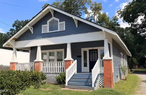 107 S 3rd St, Sanford, NC 27330