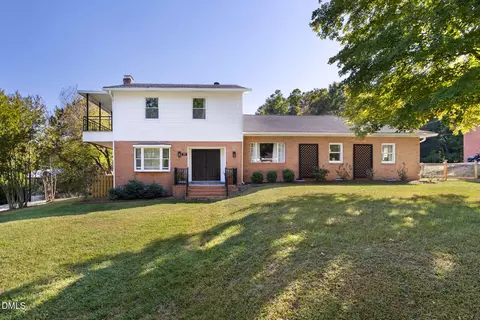 207 W Corbin St, Hillsborough, NC 27278