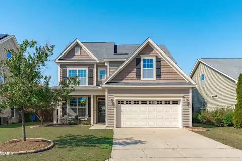 717 Laurel Spring Dr, Fuquay Varina, NC 27526