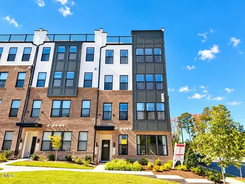 615 Hedrick Rdg Rd #301, Cary, NC 27519
