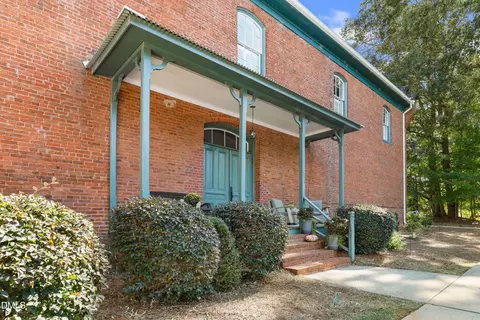 Exterior - 811 Brewer Ave, Wake Forest, NC 27587 photo 3 of 4
