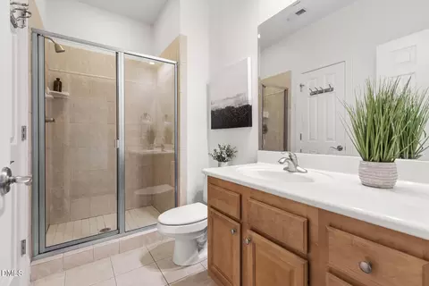 Bath - 211 Devonhall Ln, Cary, NC 27518 photo 2 of 2
