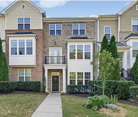 9322 Wooden Rd, Raleigh, NC 27617