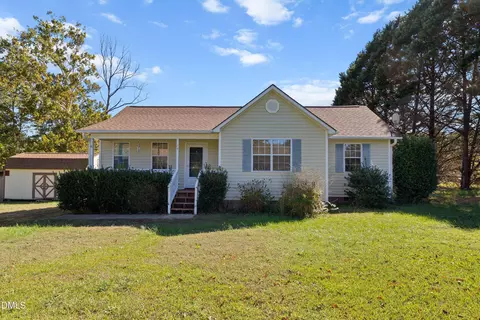 74 Vuncannon Dr, Fuquay Varina, NC 27526