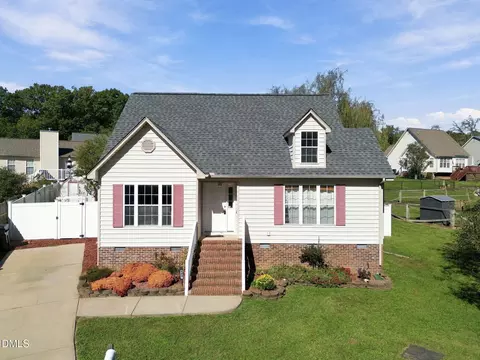 133 Hoskins Cir, Burlington, NC 27215