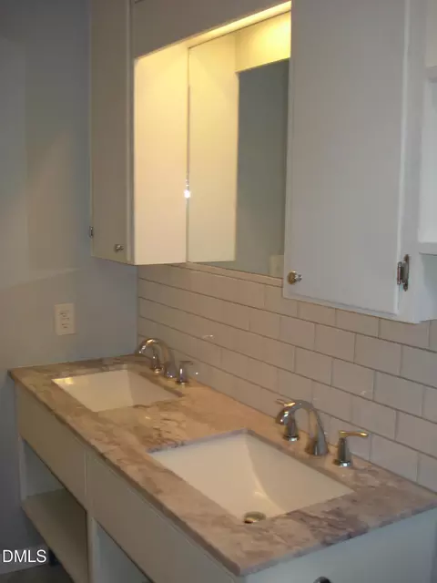 Bath - 408 W H St, Erwin, NC 28339 photo 3 of 4