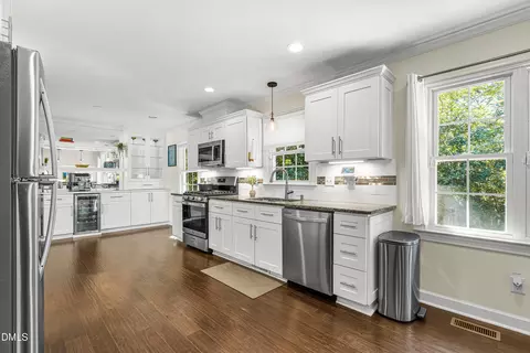 Kitchen - 306 E Millbrook Rd, Raleigh, NC 27609 photo 2 of 4