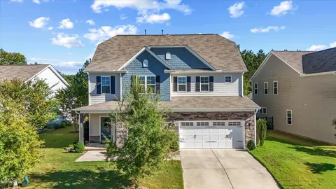 309 Long Lake Dr, Fuquay Varina, NC 27526