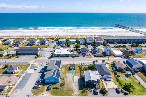 704 S Anderson Blvd, Topsail Beach, NC 28445