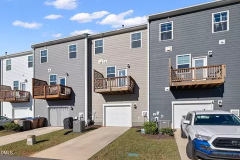 Exterior - 618 Gimari Dr, Wake Forest, NC 27587 photo 6 of 10