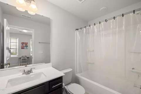 Bath - 618 Gimari Dr, Wake Forest, NC 27587 photo 2 of 2