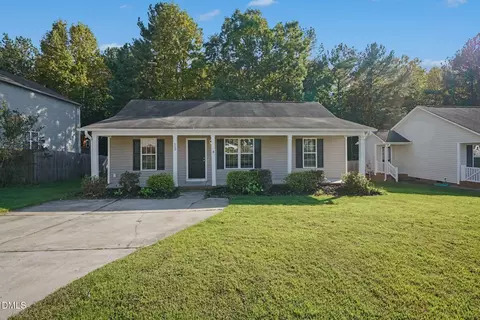 900 Mailwood Dr, Knightdale, NC 27545