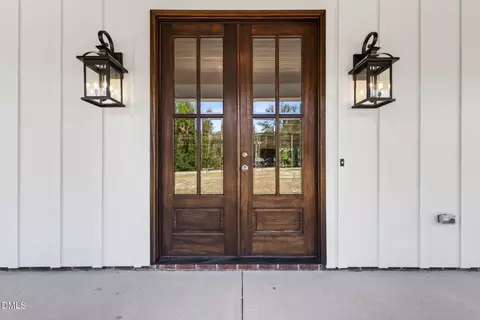 Exterior - 643 Dixon Rd, Willow Spring, NC 27592 photo 4 of 5