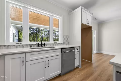Kitchen - 643 Dixon Rd, Willow Spring, NC 27592 photo 4 of 5