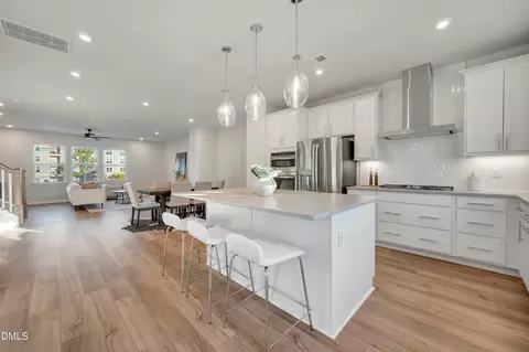 1016 Zelkova Ln, Chapel Hill, NC 27517