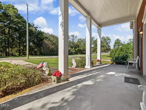 Exterior - 317 S 2nd St, Smithfield, NC 27577 photo 4 of 8