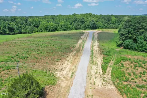 6 Rock Mill Rd, Henderson, NC 27537 photo 3