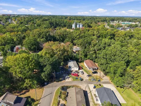 View/Area - 1508 N Hyde Park Ave, Durham, NC 27701 photo 2 of 7