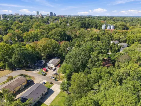 View/Area - 1508 N Hyde Park Ave, Durham, NC 27701 photo 3 of 7