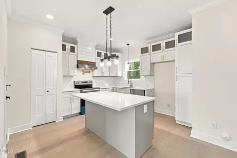 Kitchen - 1508 N Hyde Park Ave, Durham, NC 27701 photo 3 of 5