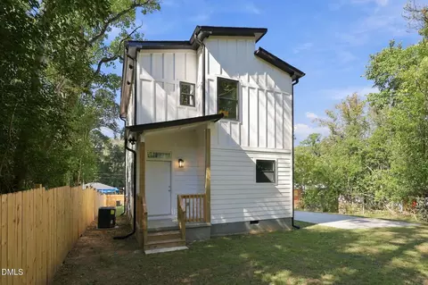 Exterior - 1508 N Hyde Park Ave, Durham, NC 27701 photo 8 of 9