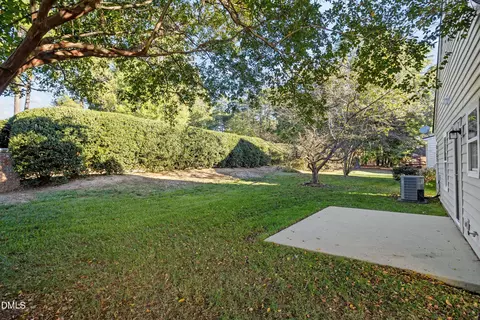 Exterior - 203 Bridgepath Dr, Cary, NC 27513 photo 6 of 7