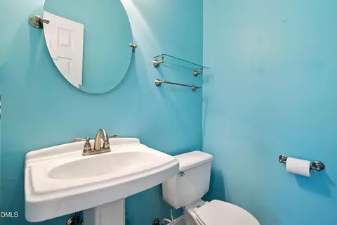 Bath - 203 Bridgepath Dr, Cary, NC 27513 photo 2 of 5