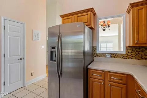 Kitchen - 203 Bridgepath Dr, Cary, NC 27513 photo 6 of 6