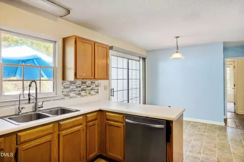 Kitchen - 46 Circle Tree Ln, Angier, NC 27501 photo 4 of 7
