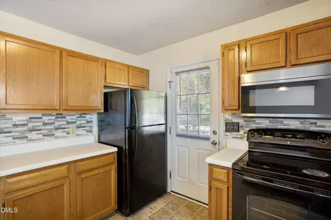 Kitchen - 46 Circle Tree Ln, Angier, NC 27501 photo 6 of 7