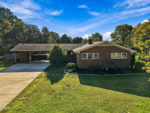 234 Collinwood Dr, Burlington, NC 27215