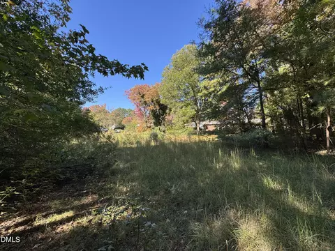 Exterior - 11809 Strickland Rd, Raleigh, NC 27613 photo 9 of 28