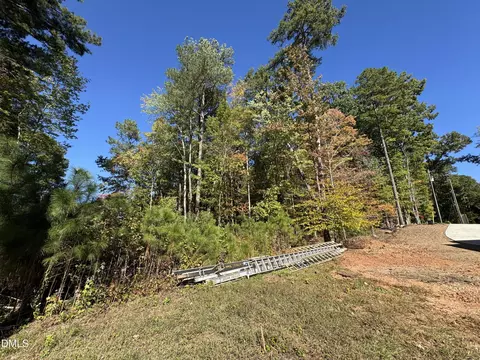 Exterior - 11809 Strickland Rd, Raleigh, NC 27613 photo 6 of 28
