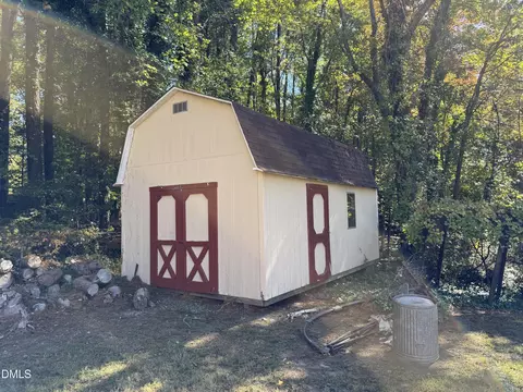 Exterior - 11809 Strickland Rd, Raleigh, NC 27613 photo 19 of 28