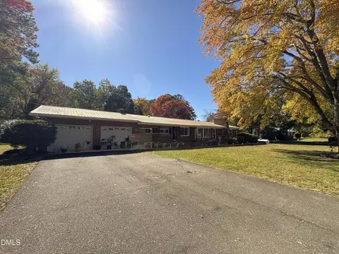 Exterior - 11809 Strickland Rd, Raleigh, NC 27613 photo 13 of 28
