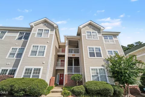 3346 Harbour Pointe Pl #208, Fayetteville, NC 28314