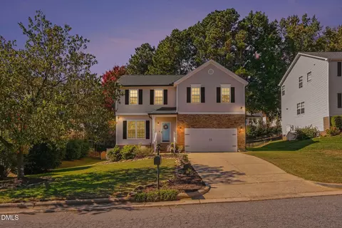705 Seastone St, Raleigh, NC 27603