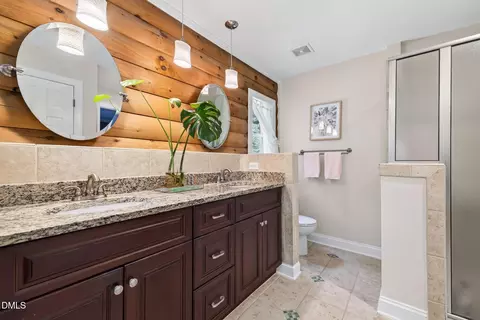 Bath - 399 Westerman Pl, Smithfield, NC 27577 photo 5 of 8