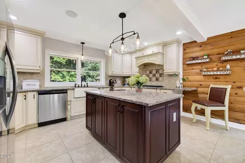 Kitchen - 399 Westerman Pl, Smithfield, NC 27577 photo 1 of 7