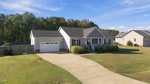 178 Connelly Way, Zebulon, NC 27597