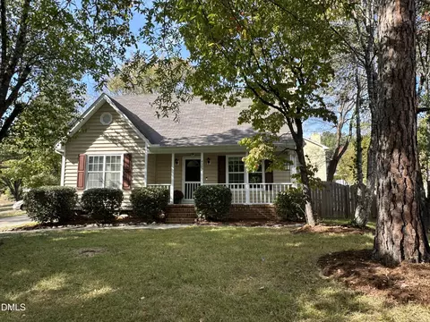 4302 White Cliff Ln, Durham, NC 27712