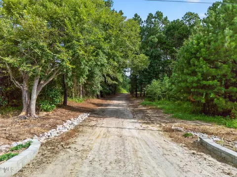 3816 Standing Pine Ln, Zebulon, NC 27597